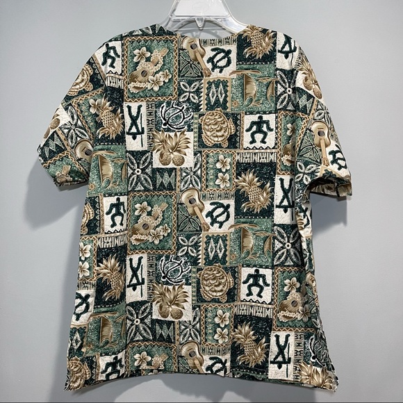 Hawaiian Print Scrub Top Women V-Neck size Small - Picture 4 of 8